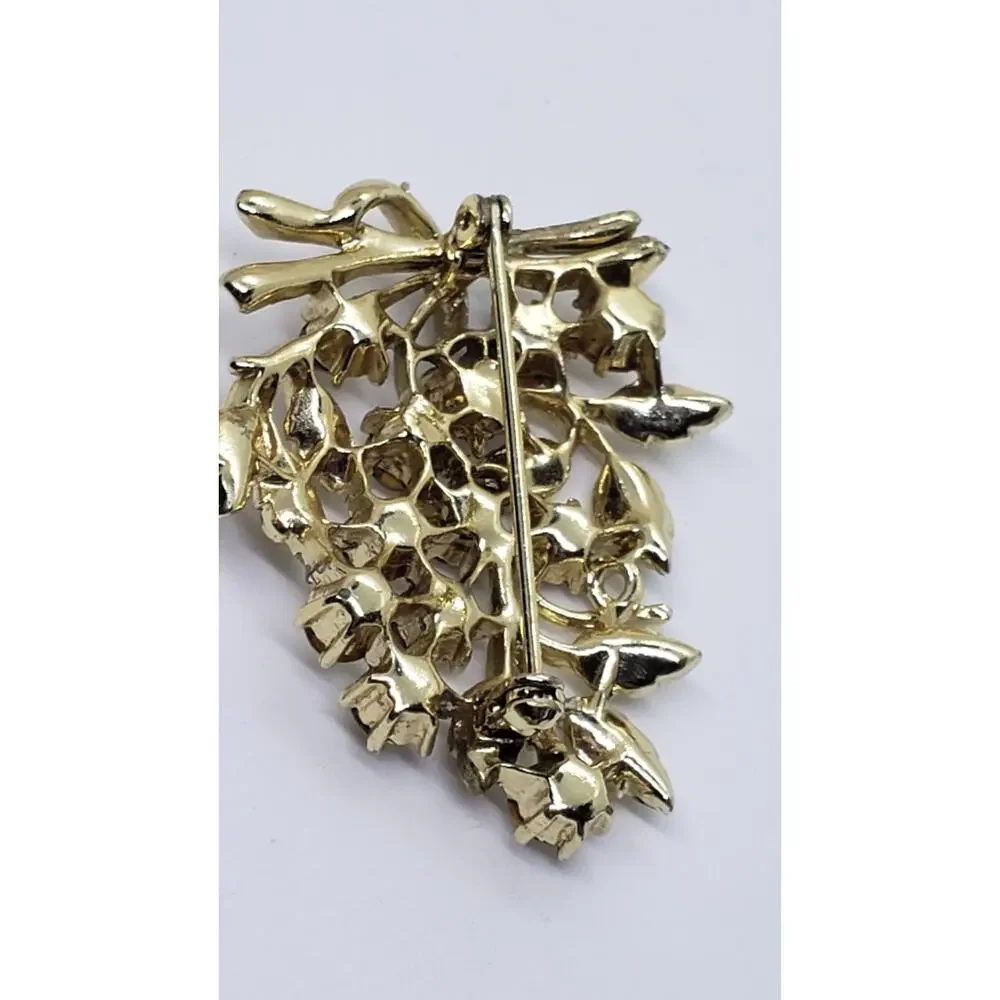 Vintage Brooch Figural Leaf Clear Rhinestone Gold Tone